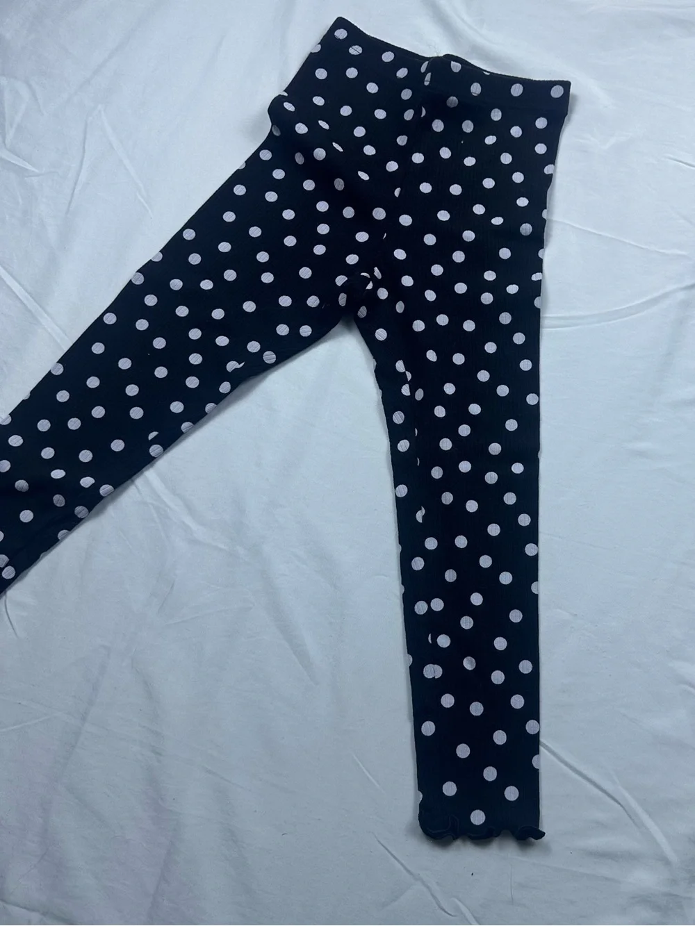 NWT Old Navy Black/White Polka Dot Ribbed Leggings w/ Lettuce Hems Girls XS (5)